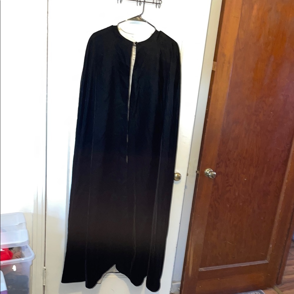 Jessica McClintock Collections Elegant Black Velvet Cape trench long length - Picture 2 of 10